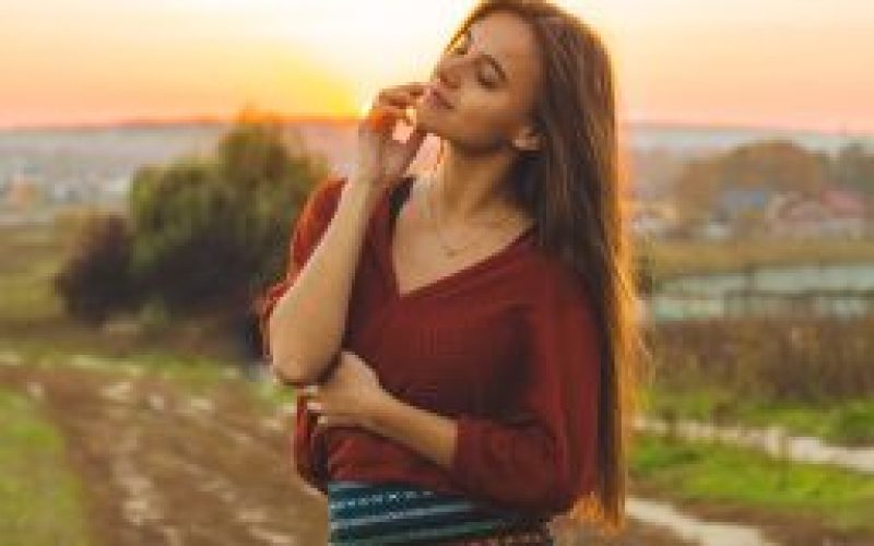 people-in-the-fall-pyum70fjpdwi03y2u0fi5c8lil6tf9r6g07m2vr8cg